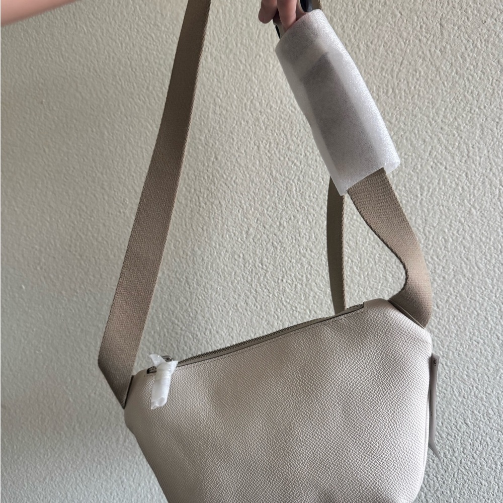 Coach Belt Bag With Signature Canvas Interior Detail NWT - Picture 3 of 10